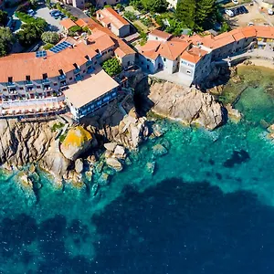 https://hotel-saraceno.it-tuscanyhotel.com